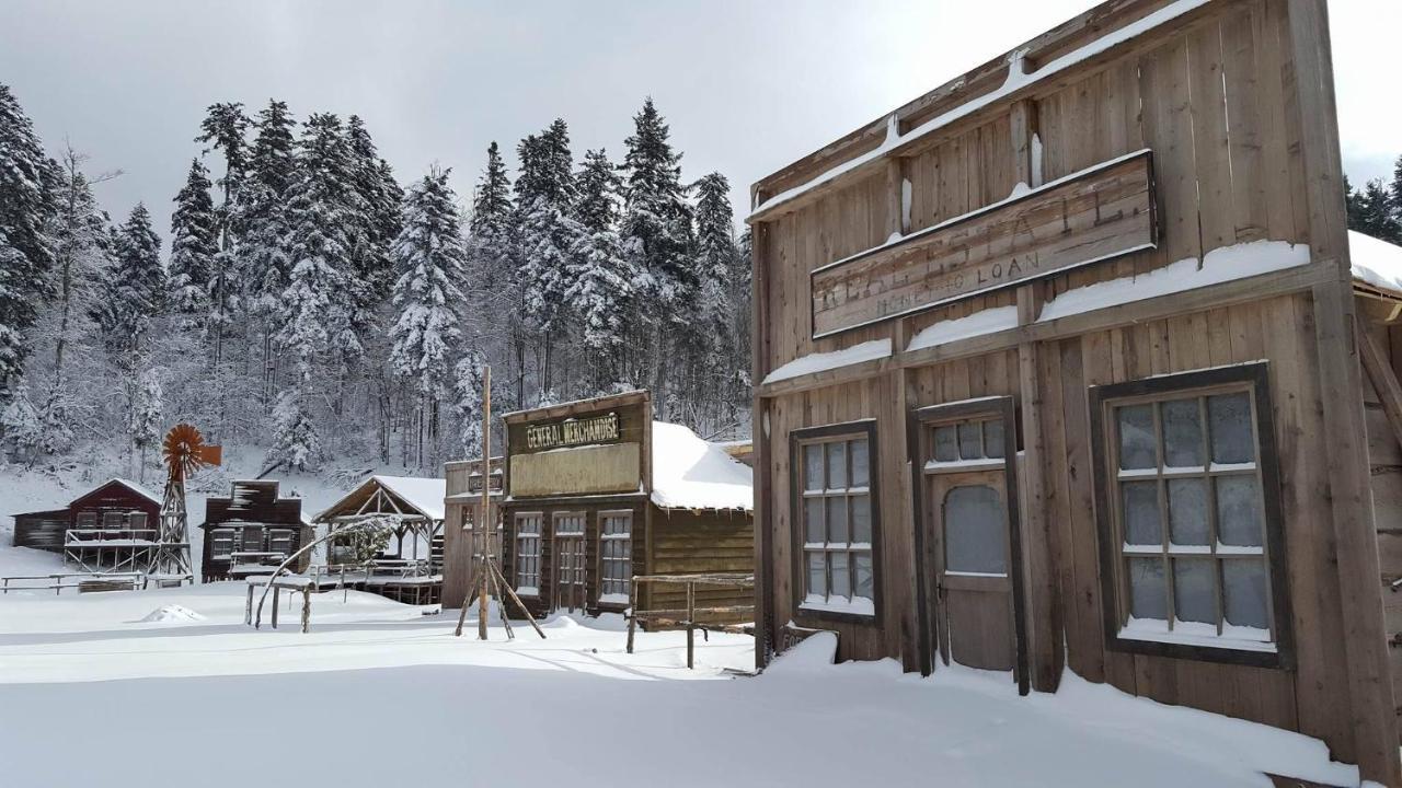 Specious Apartment Manitu In Forest Countryside Фужине Экстерьер фото