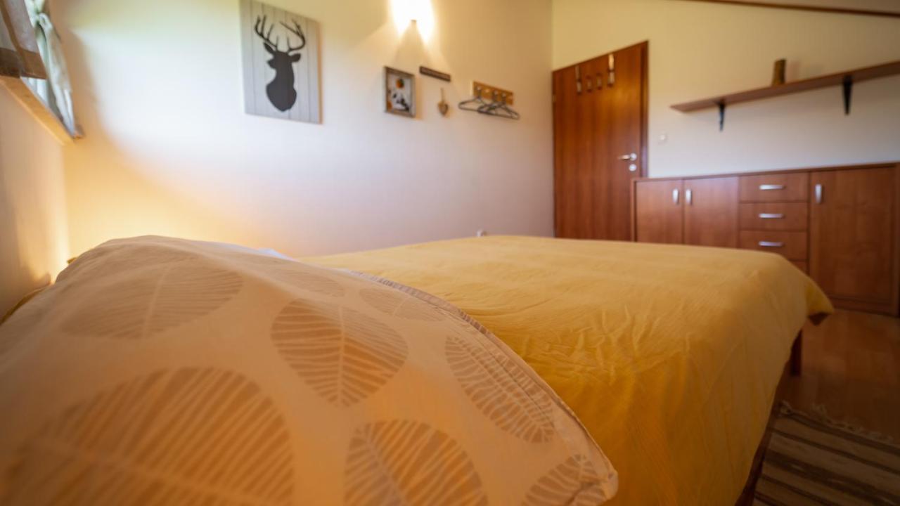 Specious Apartment Manitu In Forest Countryside Фужине Экстерьер фото