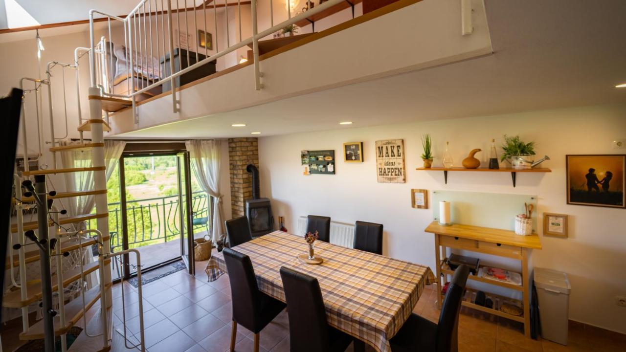 Specious Apartment Manitu In Forest Countryside Фужине Экстерьер фото