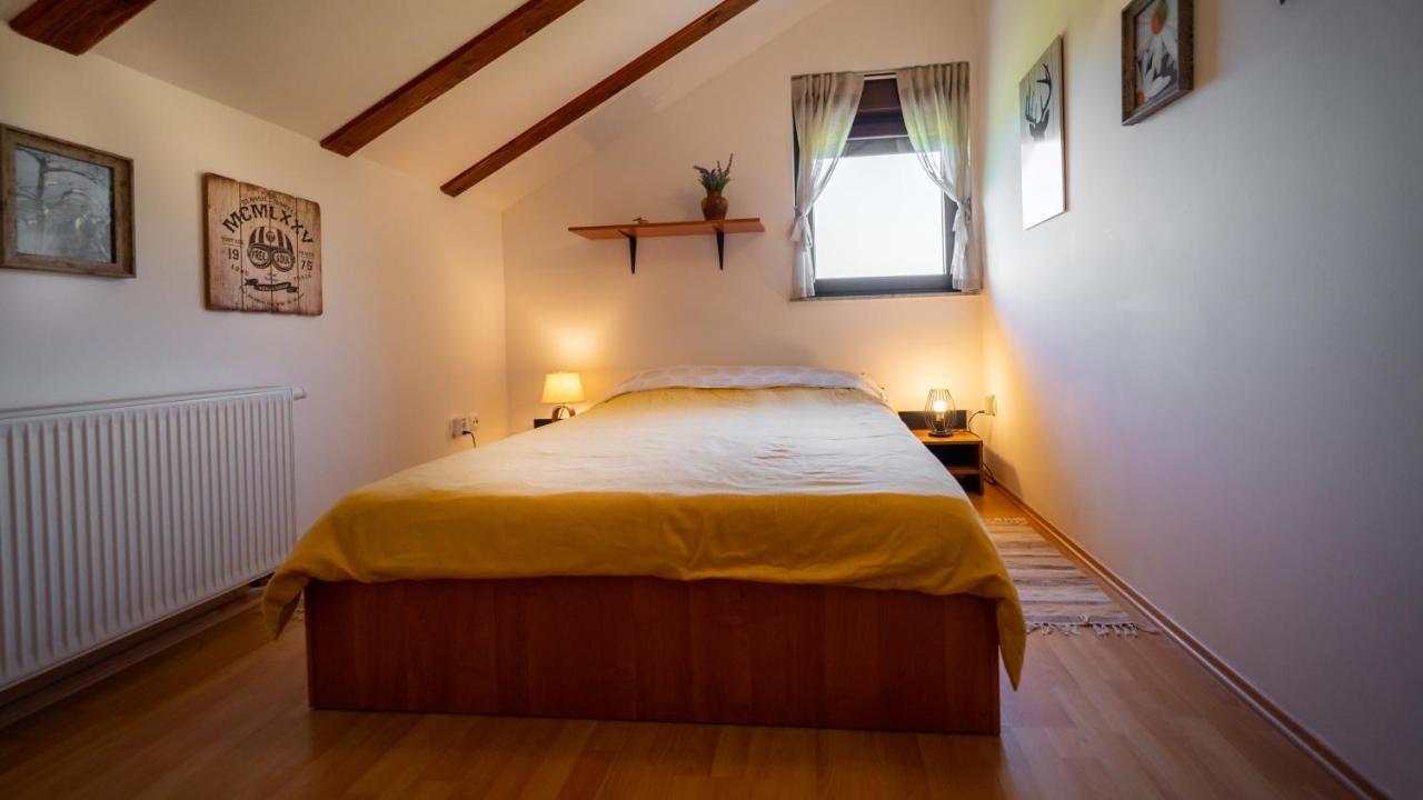 Specious Apartment Manitu In Forest Countryside Фужине Экстерьер фото